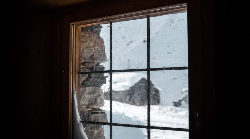 clear glass window